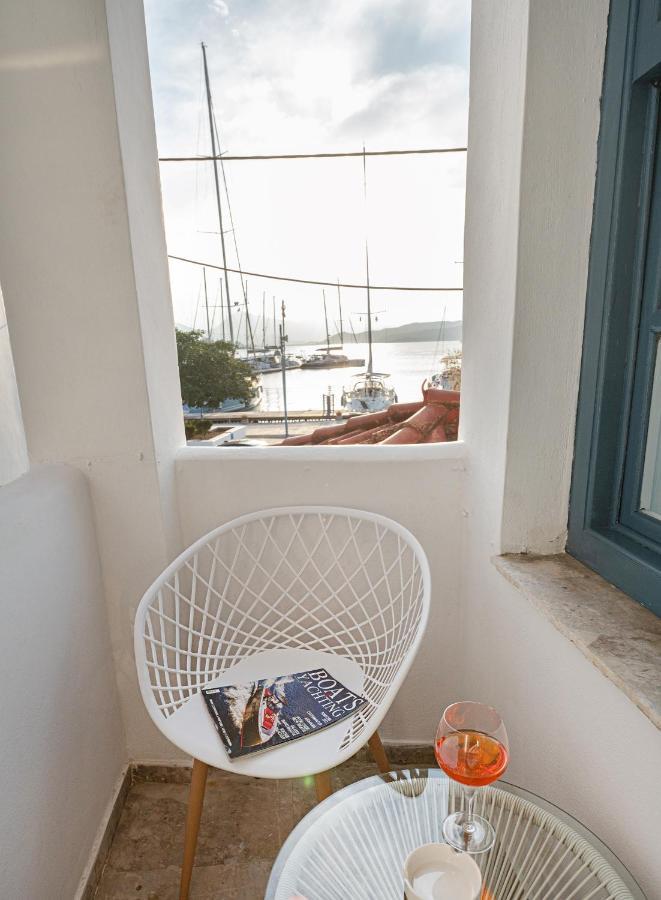 The White Rose Apartment Poros Town Dış mekan fotoğraf